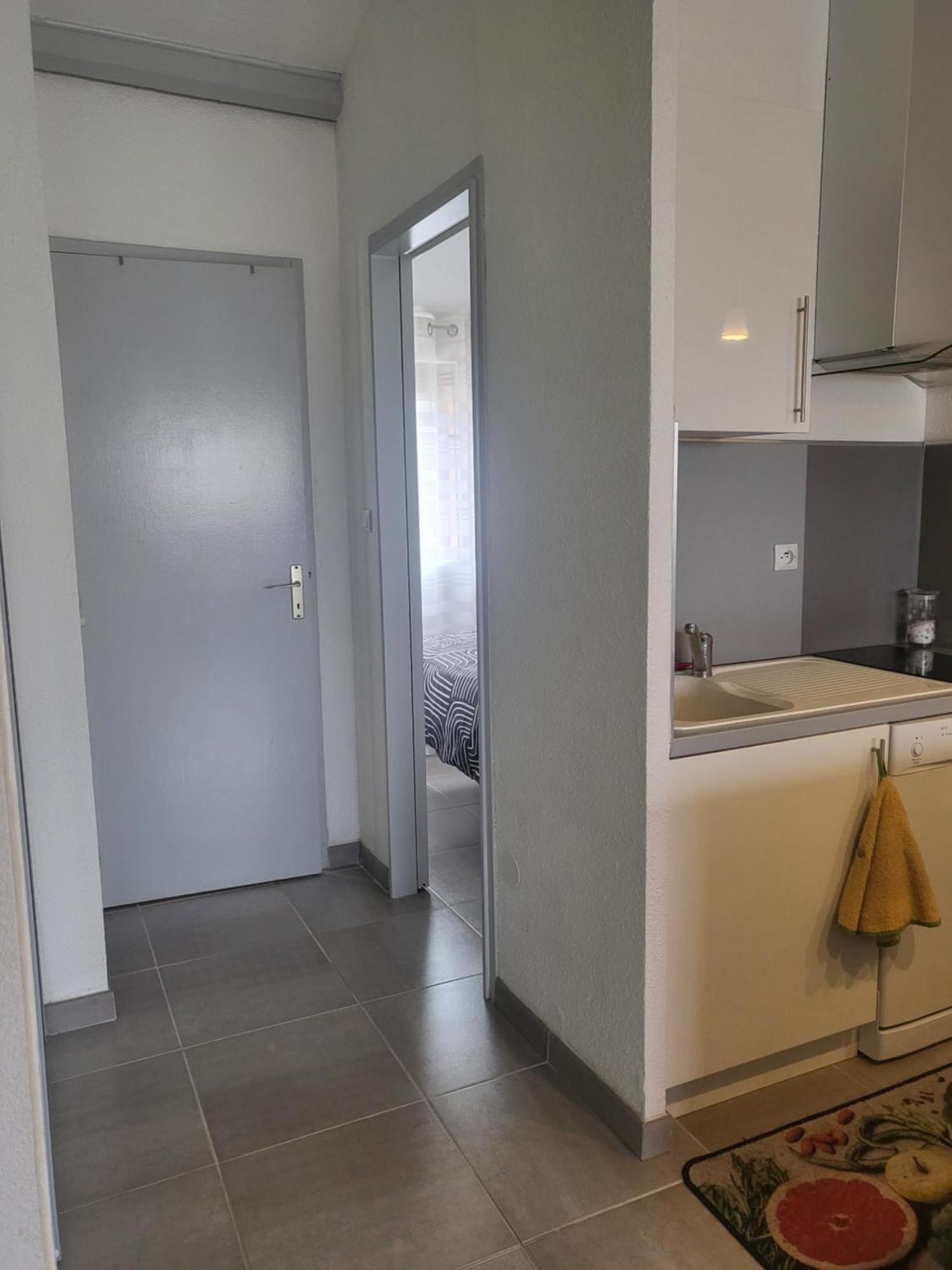 Bel appartement à 300 mètres de la plage +parking Valras-Plage Extérieur photo